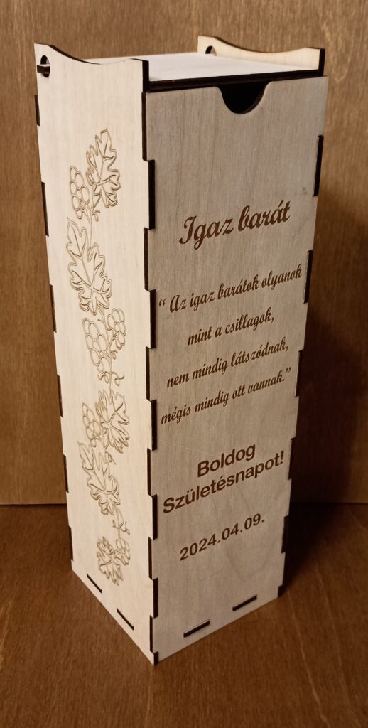 Boros doboz felirattal – 4000 Ft