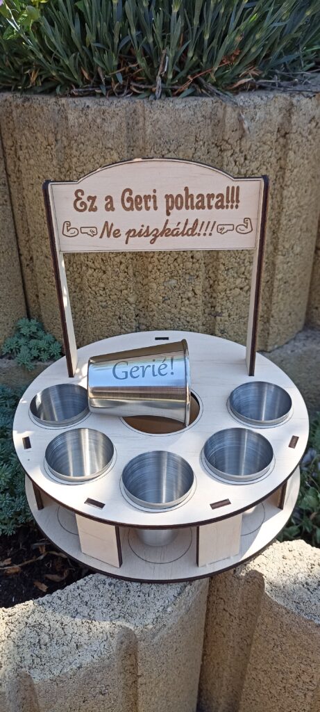 Születésnapi pohárkészlet